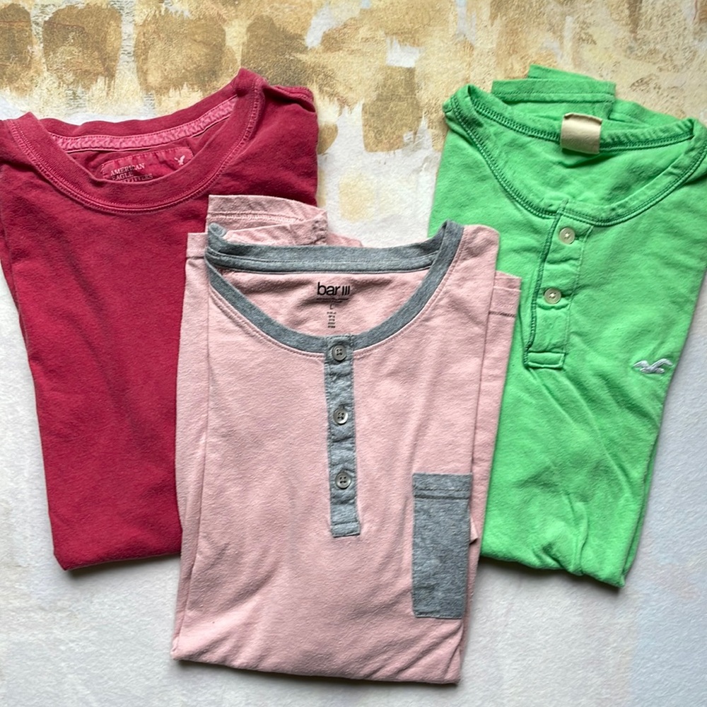 3 Men’s Large Shirts Hollister, barIII, AEO